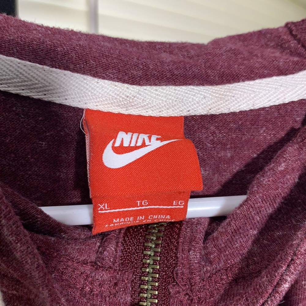 Nike jacket - Picture 11 of 12